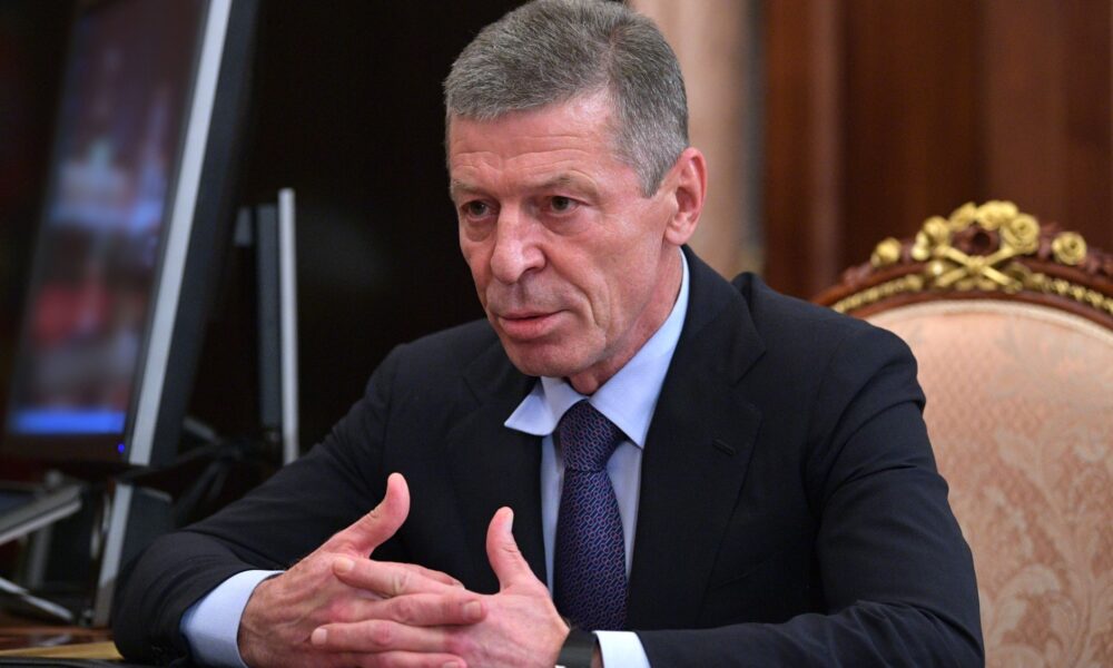 The reasons why Ukrainians under occupation should accept Russian passports: