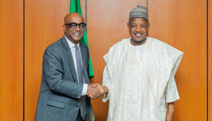 World Bank hails Nigeria’s Ward Development Programme as CBN reassures on interest rate cut, boosting grassroots growth and economic stability.