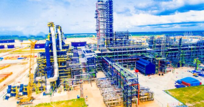 Nigeria risks ₦14.7b daily loss as the Dangote–PENGASSAN dispute deepens, raising fears of fuel scarcity, price hikes, and economic instability.